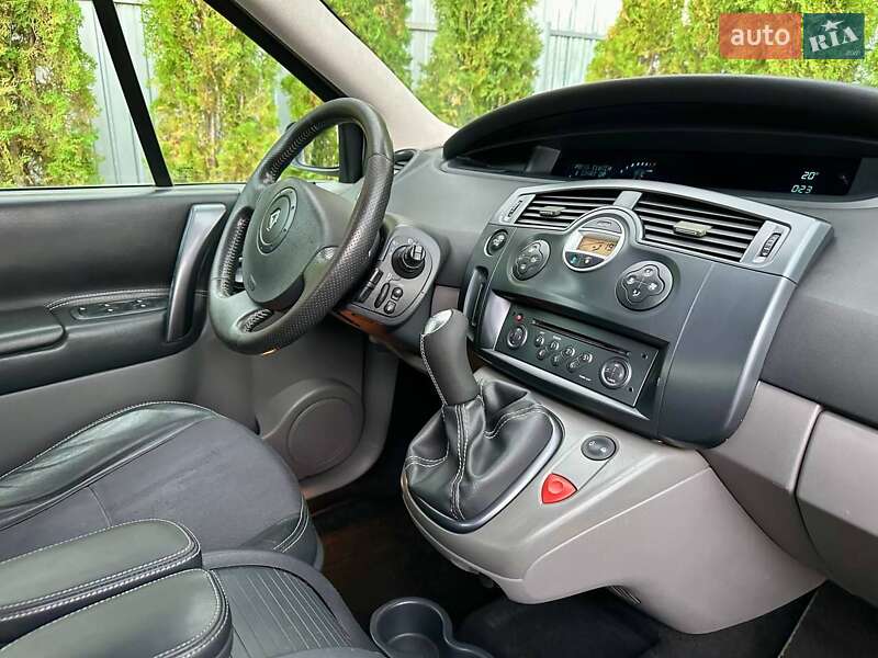 Минивэн Renault Scenic 2005 в Полтаве