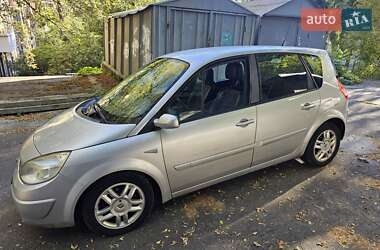 Минивэн Renault Scenic 2005 в 