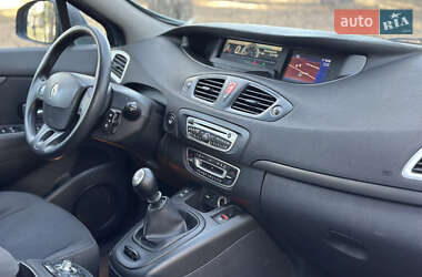 Минивэн Renault Scenic 2010 в 