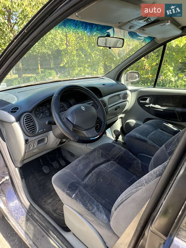 Минивэн Renault Scenic 2000 в Черновцах