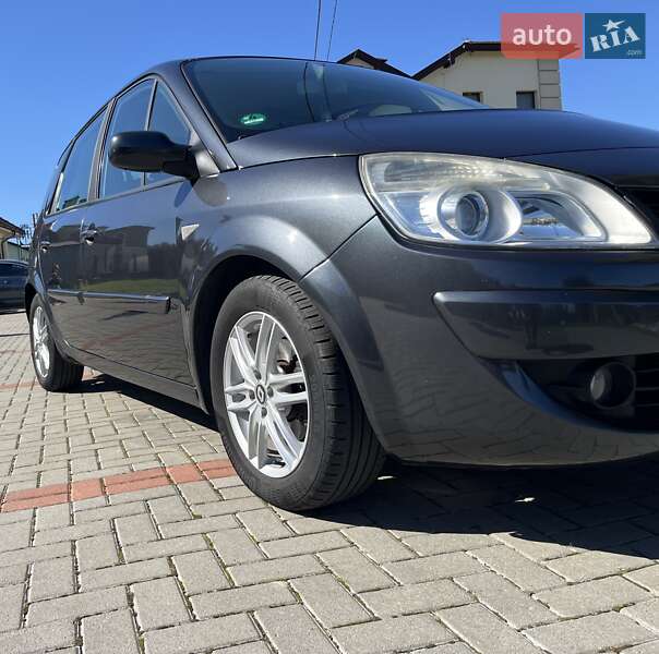 Минивэн Renault Scenic 2007 в Золочеве