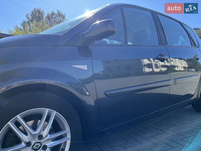 Минивэн Renault Scenic 2007 в Золочеве