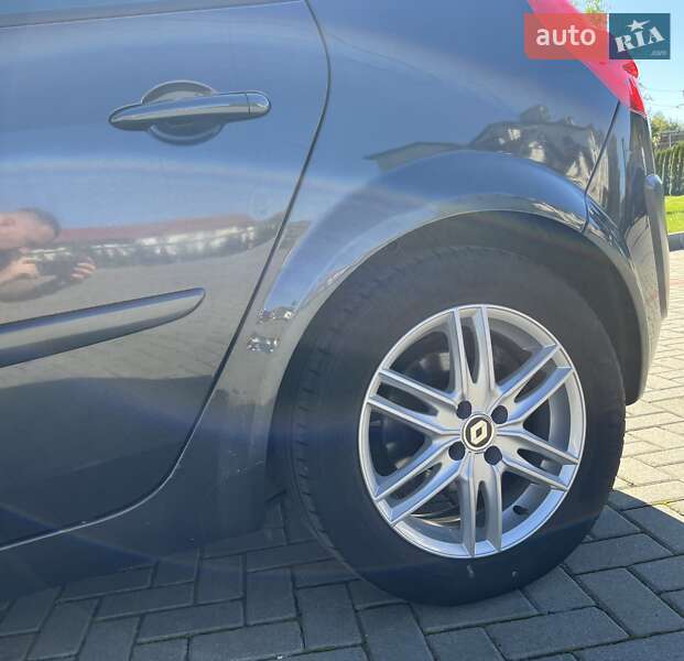 Минивэн Renault Scenic 2007 в Золочеве