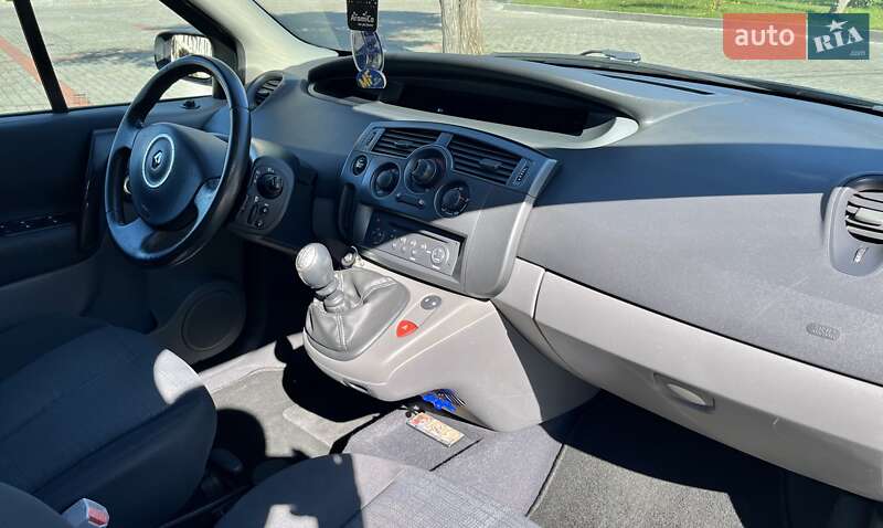 Минивэн Renault Scenic 2007 в Золочеве