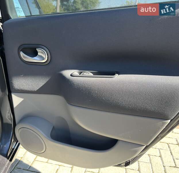 Минивэн Renault Scenic 2007 в Золочеве