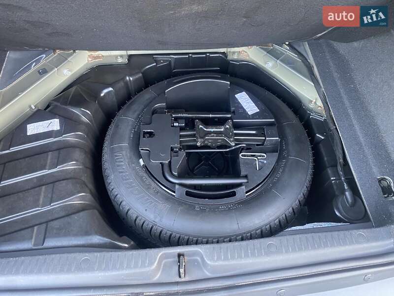 Минивэн Renault Scenic 2007 в Золочеве