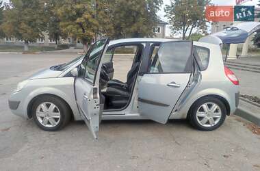 Минивэн Renault Scenic 2004 в 