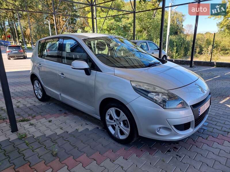 Минивэн Renault Scenic 2011 в Виннице