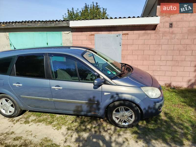 Минивэн Renault Scenic 2007 в Вараше