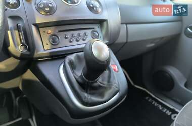 Минивэн Renault Scenic 2003 в 