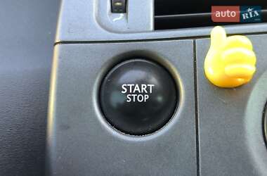 Минивэн Renault Scenic 2003 в 