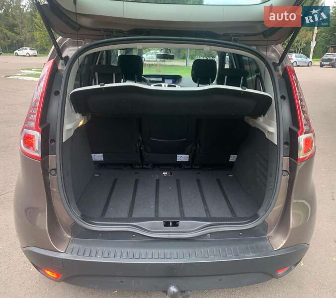 Минивэн Renault Scenic 2010 в Ровно