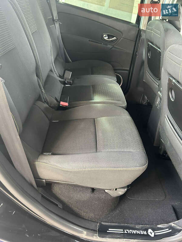 Минивэн Renault Scenic 2010 в Кропивницком