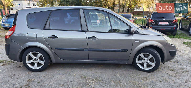 Минивэн Renault Scenic 2004 в Красилове