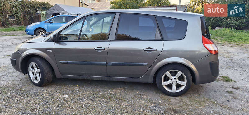 Минивэн Renault Scenic 2004 в Красилове