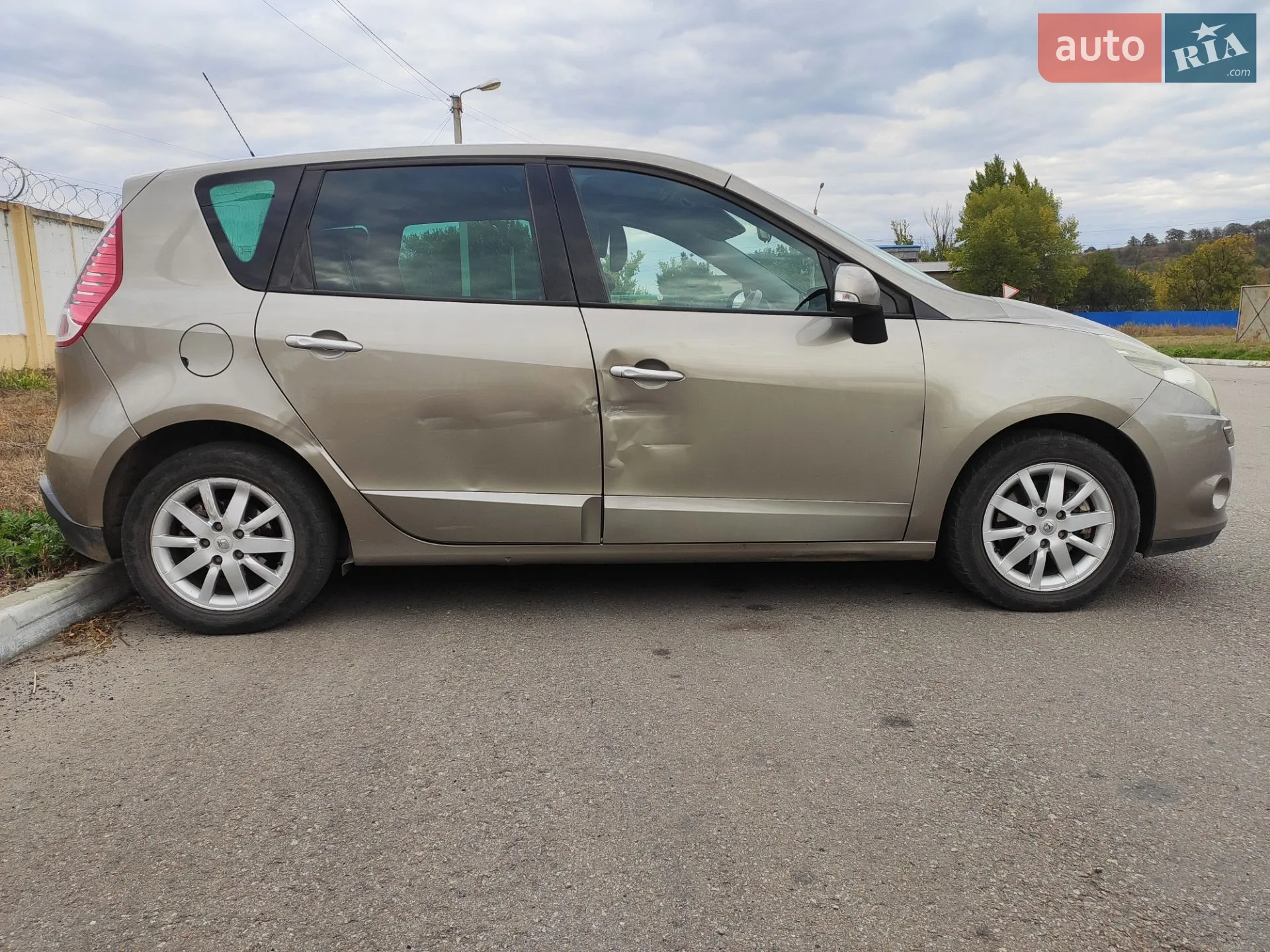2010 Renault Scenic - мініатюра 8