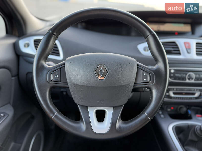 Минивэн Renault Scenic 2010 в Днепре