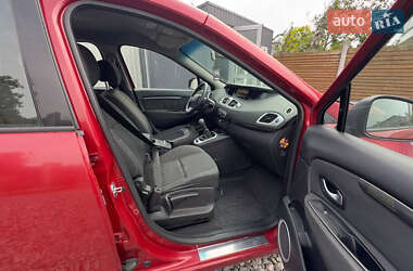 Минивэн Renault Scenic 2009 в 