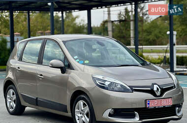 Минивэн Renault Scenic 2012 в 