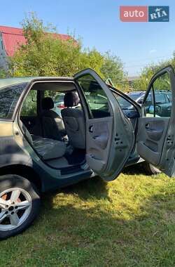 Минивэн Renault Scenic 2003 в 