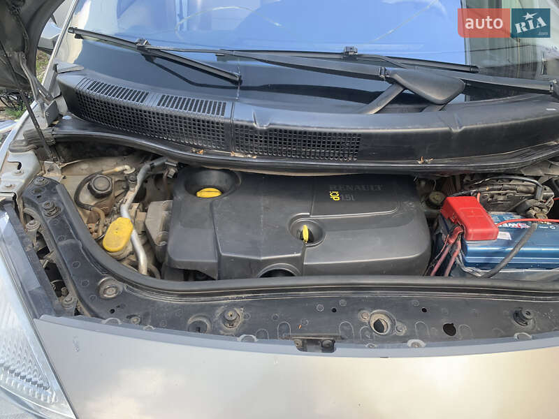 Мінівен Renault Scenic 2004 в Старокостянтинові
