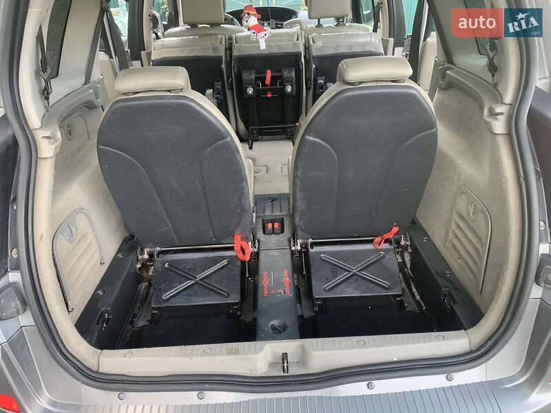 Мінівен Renault Scenic 2004 в Старокостянтинові