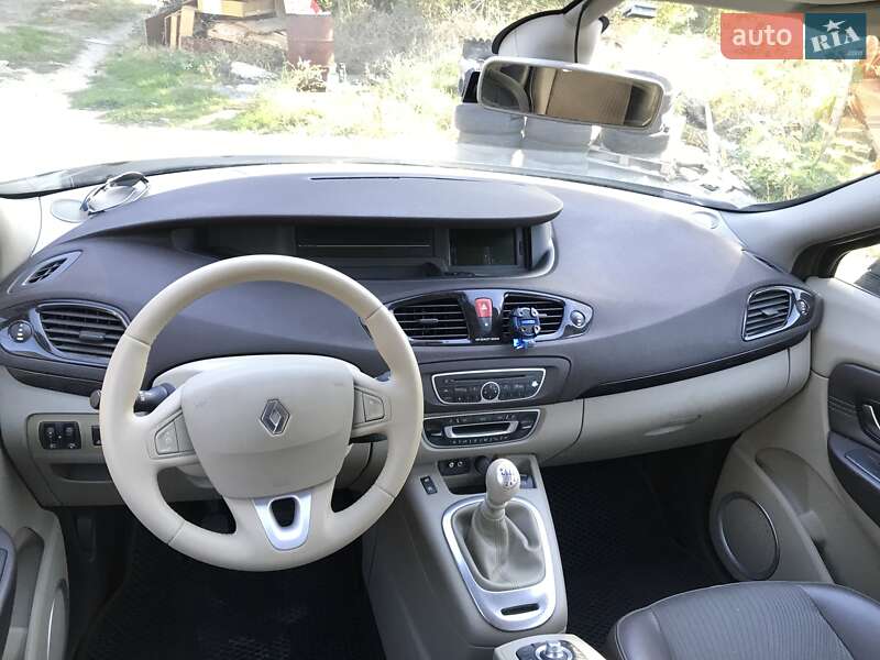 Минивэн Renault Scenic 2011 в Запорожье