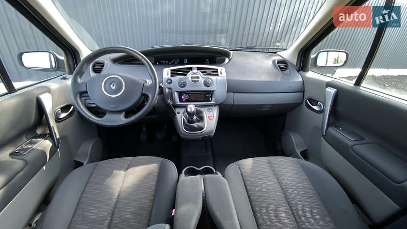 Минивэн Renault Scenic 2007 в Луцке