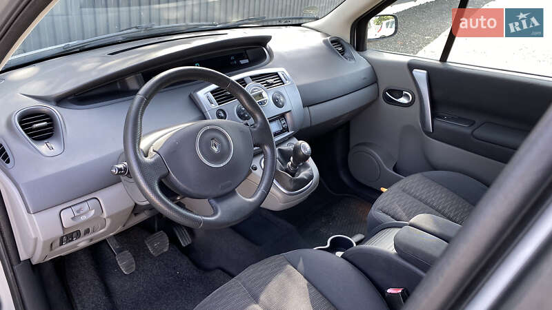 Минивэн Renault Scenic 2007 в Луцке
