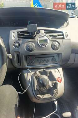 Минивэн Renault Scenic 2006 в 