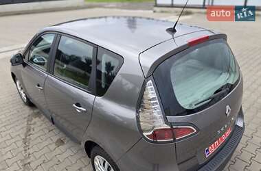 Минивэн Renault Scenic 2012 в 