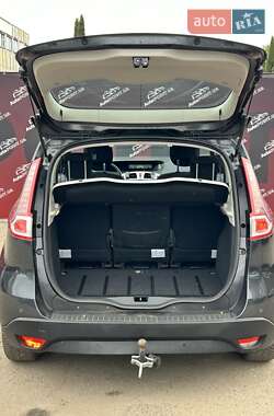 Минивэн Renault Scenic 2009 в 