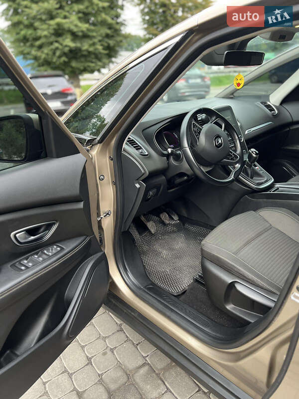 Минивэн Renault Scenic 2017 в Виннице