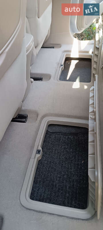 Минивэн Renault Scenic 2005 в Киеве