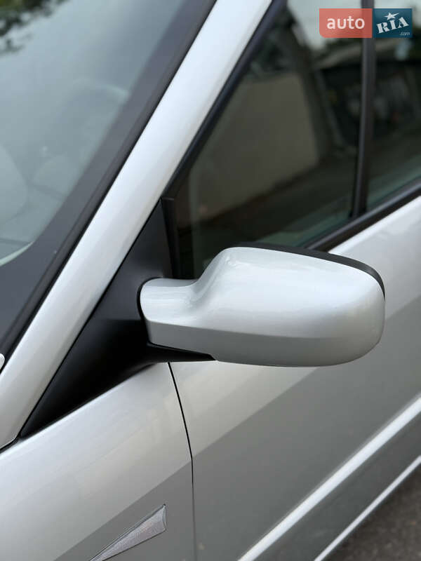 Минивэн Renault Scenic 2007 в Чернигове