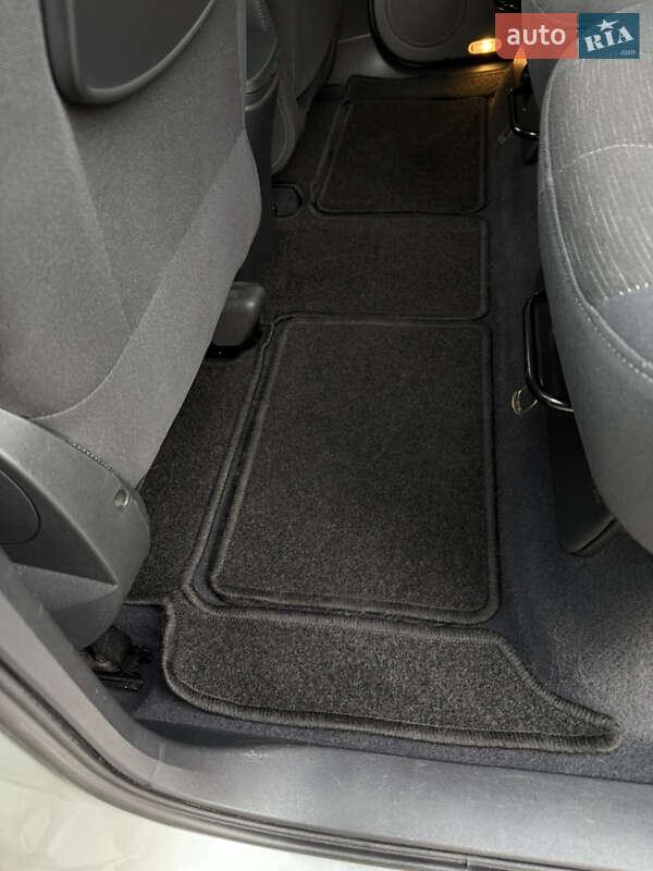 Минивэн Renault Scenic 2007 в Чернигове