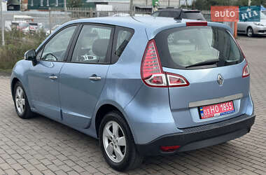 Минивэн Renault Scenic 2010 в 