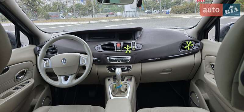 Мінівен Renault Scenic 2011 в Києві