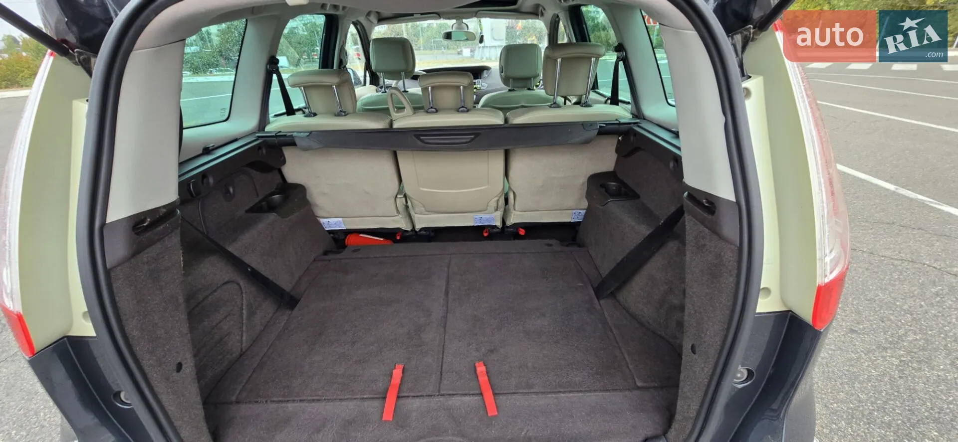 2011 Renault Scenic - мініатюра 17