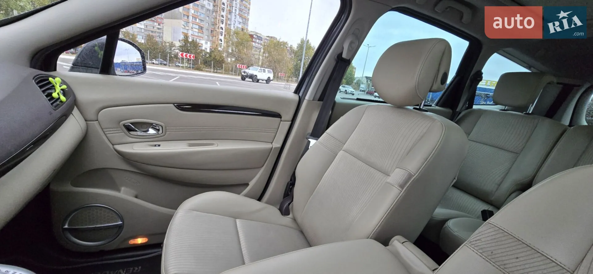 2011 Renault Scenic - мініатюра 16