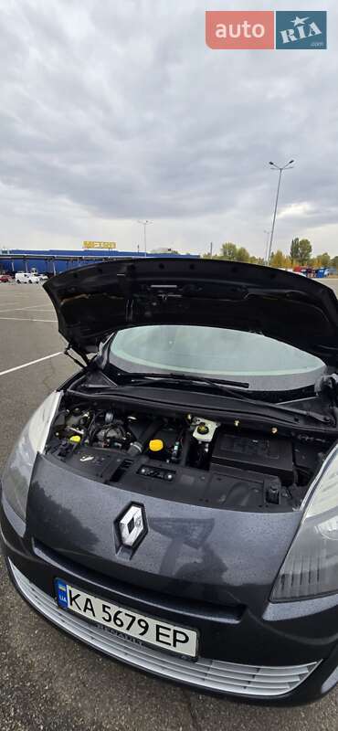 Мінівен Renault Scenic 2011 в Києві