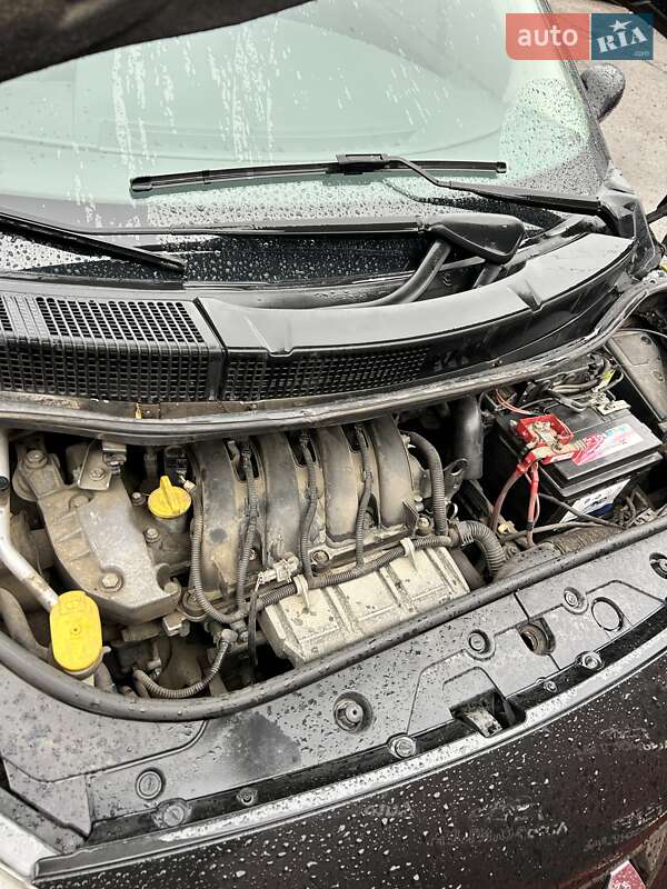 Минивэн Renault Scenic 2006 в Сумах