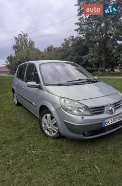 Минивэн Renault Scenic 2005 в 