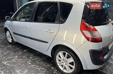 Минивэн Renault Scenic 2003 в 