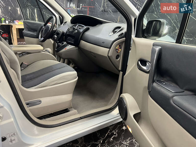 Минивэн Renault Scenic 2003 в Львове