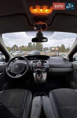 Минивэн Renault Scenic 2005 в 