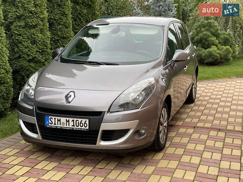 Минивэн Renault Scenic 2011 в Виннице
