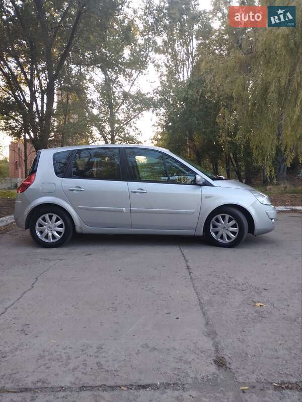 Минивэн Renault Scenic 2007 в Марганце
