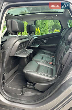 Минивэн Renault Scenic 2016 в 