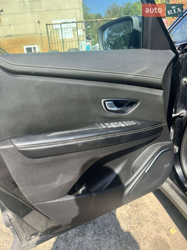 Минивэн Renault Scenic 2017 в Черновцах фото 16 Минивэн Renault Scenic 2017 в Черновцах